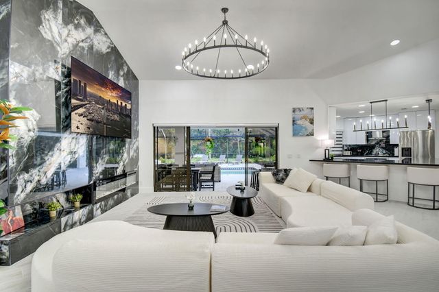 13302 Doubletree Circle, Wellington, FL 33414