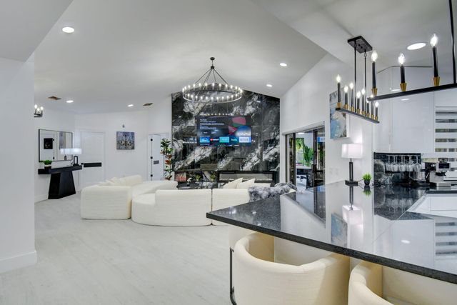 13302 Doubletree Circle, Wellington, FL 33414