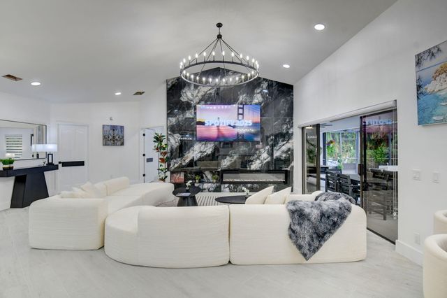 13302 Doubletree Circle, Wellington, FL 33414