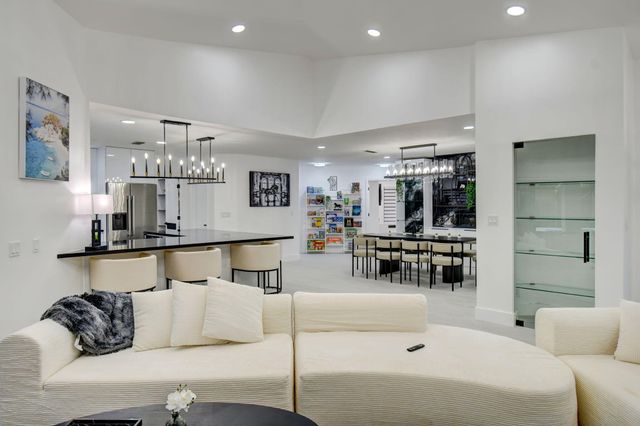 13302 Doubletree Circle, Wellington, FL 33414