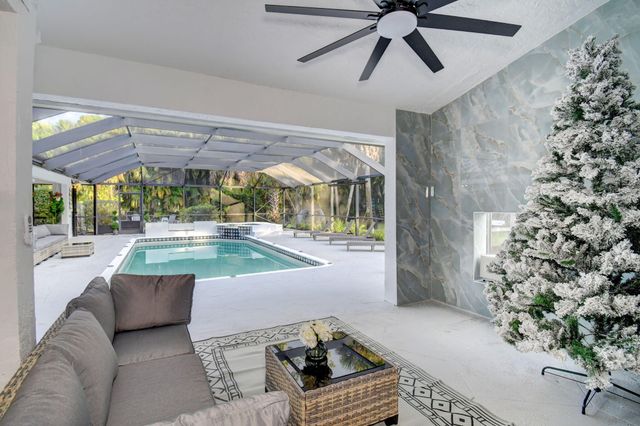 13302 Doubletree Circle, Wellington, FL 33414