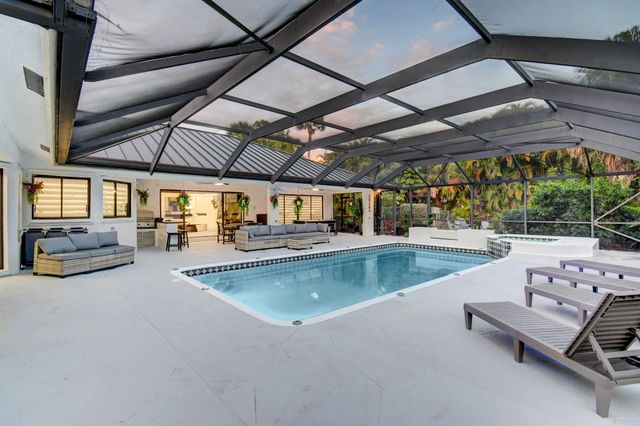 13302 Doubletree Circle, Wellington, FL 33414