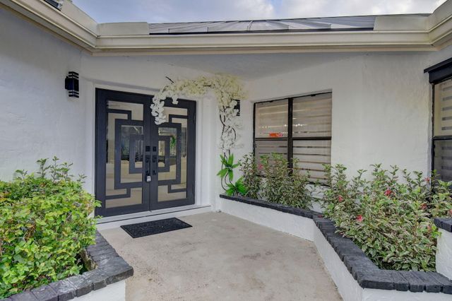 13302 Doubletree Circle, Wellington, FL 33414