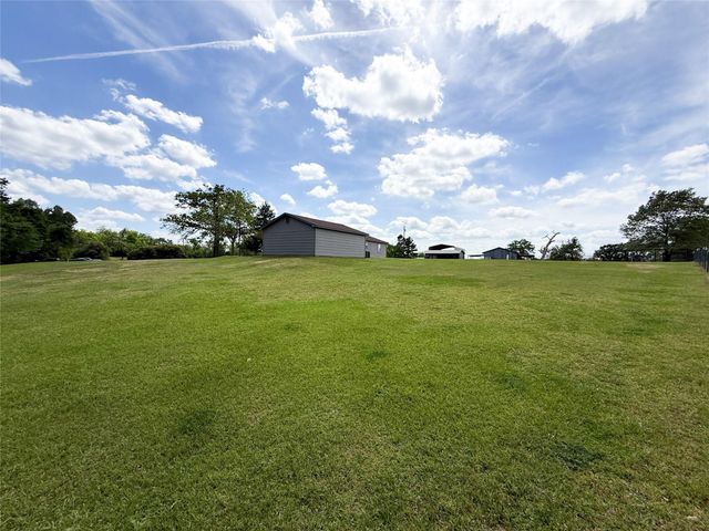 9750 Private Road 3080, Buffalo, TX 75831