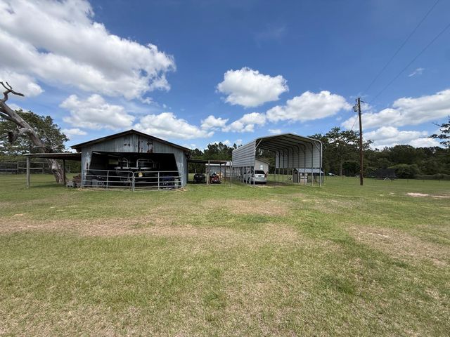 9750 Private Road 3080, Buffalo, TX 75831