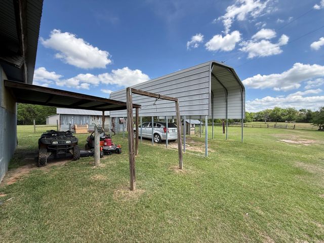 9750 Private Road 3080, Buffalo, TX 75831