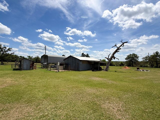 9750 Private Road 3080, Buffalo, TX 75831
