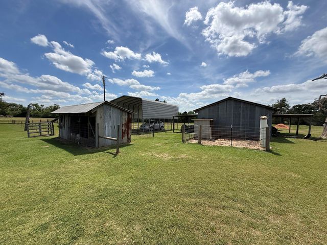 9750 Private Road 3080, Buffalo, TX 75831