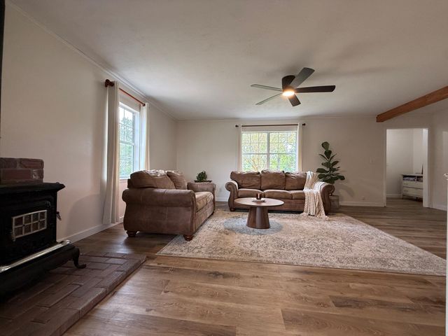 9750 Private Road 3080, Buffalo, TX 75831