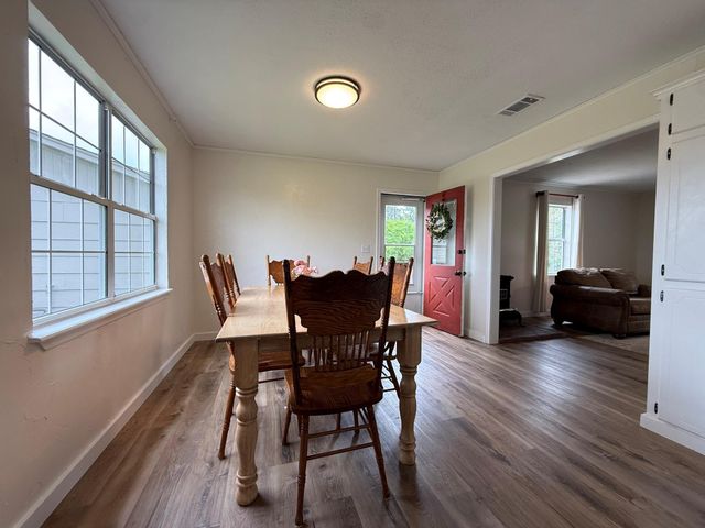 9750 Private Road 3080, Buffalo, TX 75831