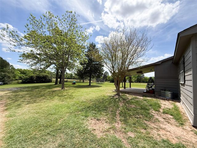 9750 Private Road 3080, Buffalo, TX 75831