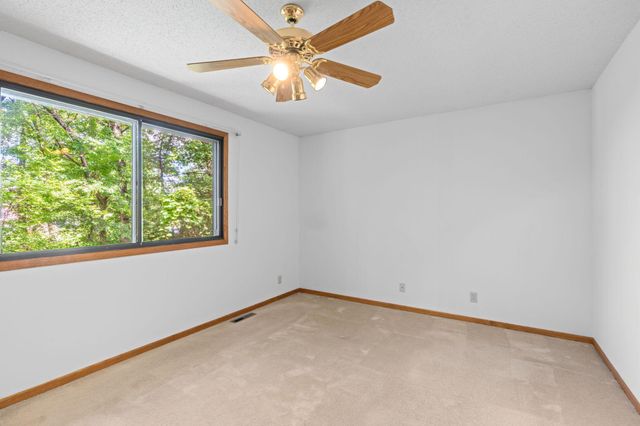 112 South Drive D, Circle Pines, MN 55014