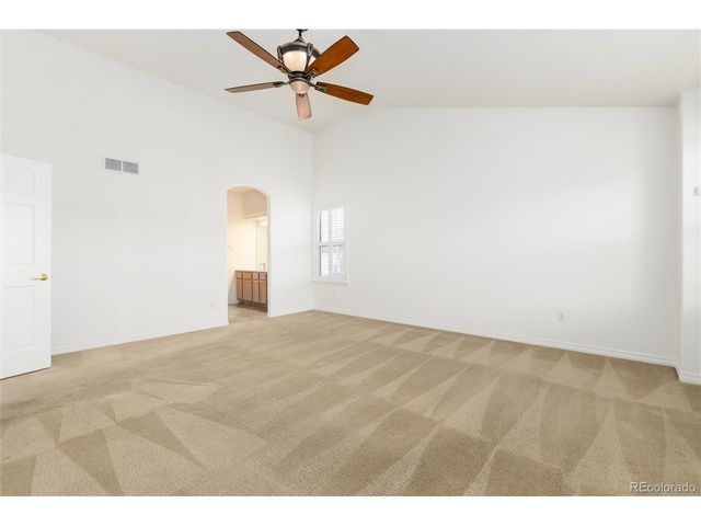 9758 Colinade Dr, Lone Tree, CO 80124