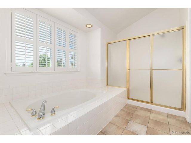 9758 Colinade Dr, Lone Tree, CO 80124