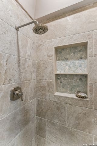 301 Parland Pl, San Antonio, TX 78209