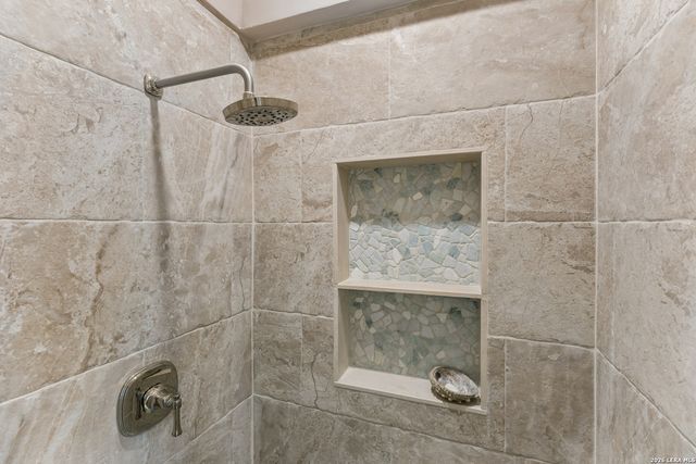 301 Parland Pl, San Antonio, TX 78209