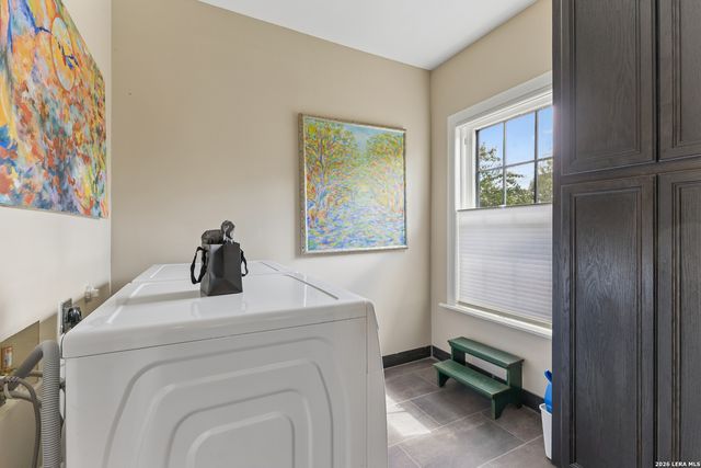 301 Parland Pl, San Antonio, TX 78209