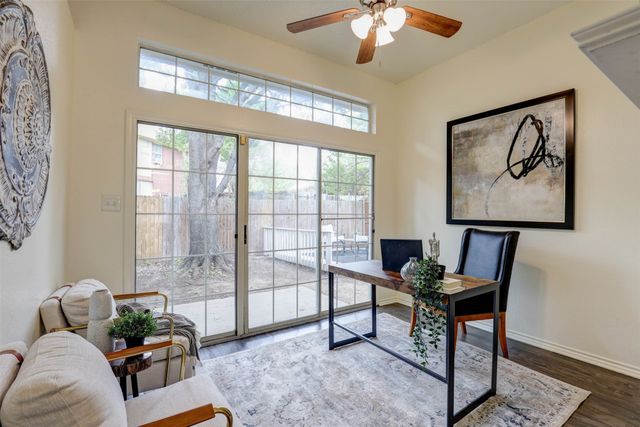 202 Chamblin Drive, Cedar Hill, TX 75104