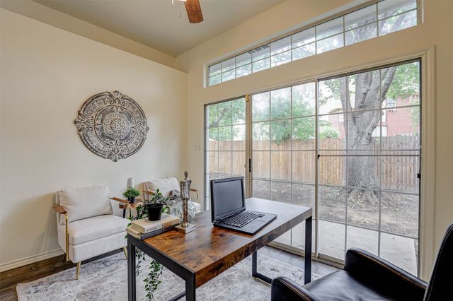 202 Chamblin Drive, Cedar Hill, TX 75104