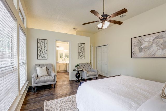 202 Chamblin Drive, Cedar Hill, TX 75104