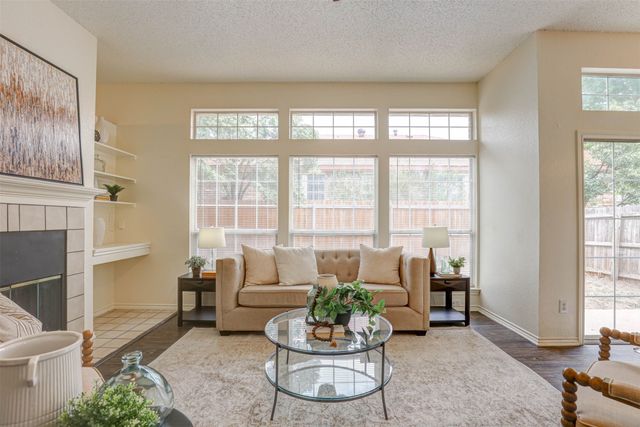 202 Chamblin Drive, Cedar Hill, TX 75104
