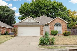 202 Chamblin Drive, Cedar Hill, TX 75104