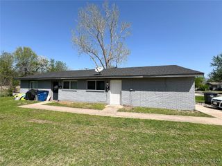 1050 N Irvington Avenue, Tulsa, OK 74115
