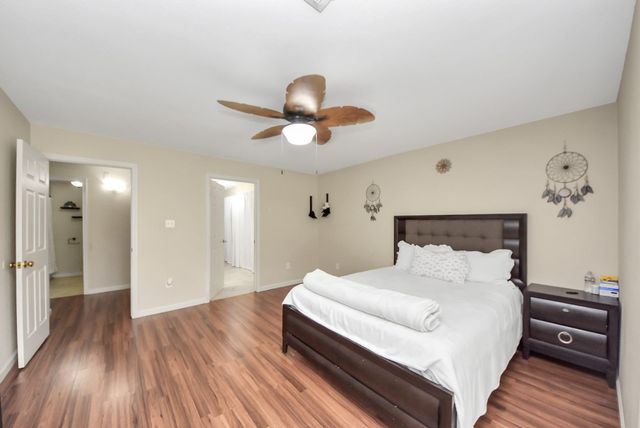 24267 W Oak Drive, Porter, TX 77365