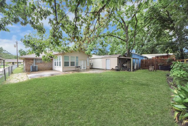 24267 W Oak Drive, Porter, TX 77365