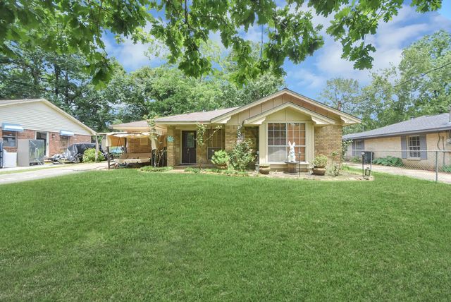 24267 W Oak Drive, Porter, TX 77365