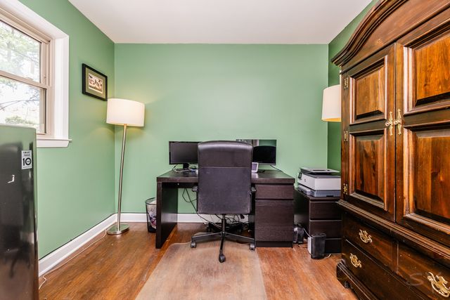 4653 N Kennicott Avenue, Chicago, IL 60630