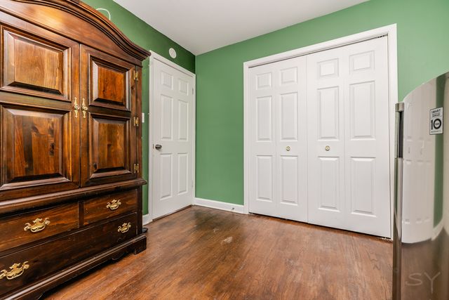 4653 N Kennicott Avenue, Chicago, IL 60630