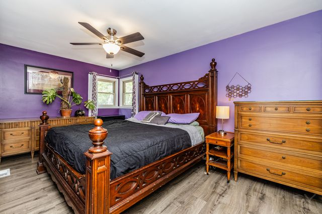 4653 N Kennicott Avenue, Chicago, IL 60630