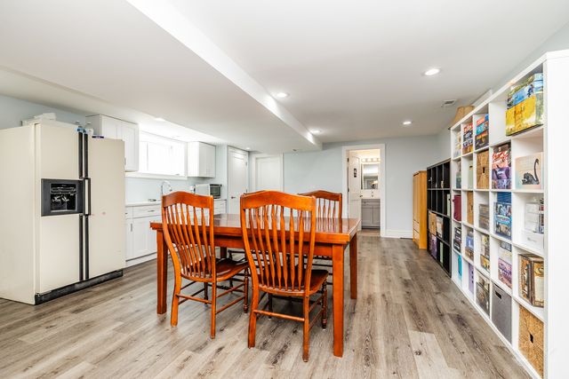 4653 N Kennicott Avenue, Chicago, IL 60630