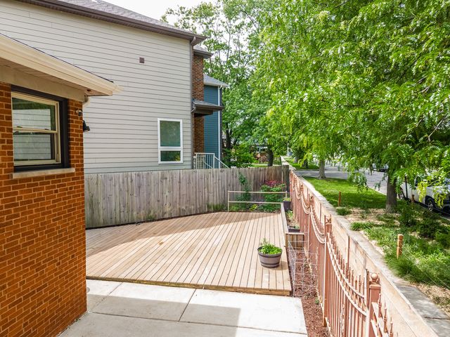 4653 N Kennicott Avenue, Chicago, IL 60630