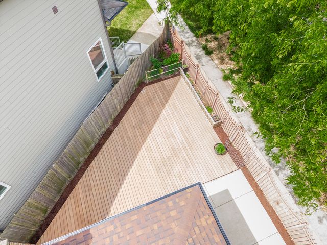 4653 N Kennicott Avenue, Chicago, IL 60630