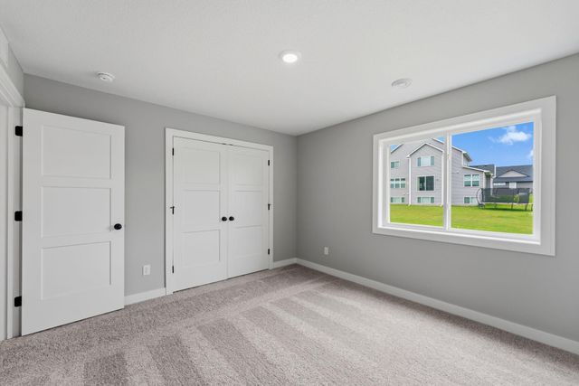 19799 Henning Avenue, Lakeville, MN 55044