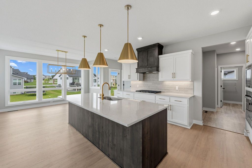 19799 Henning Avenue, Lakeville, MN 55044