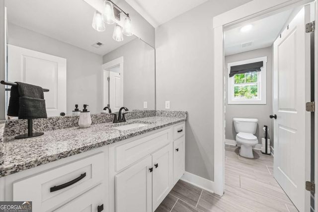 60 NE Grand Georgian Court NE, Cartersville, GA 30121