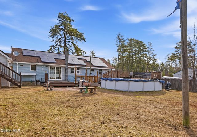 191 Redmond Road, Moreau, NY 12831