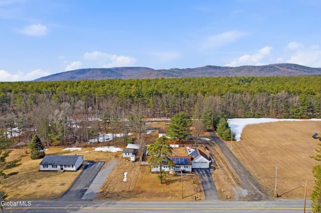 191 Redmond Road, Moreau, NY 12831