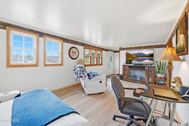 191 Redmond Road, Moreau, NY 12831