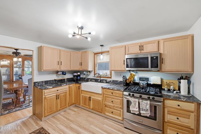 191 Redmond Road, Moreau, NY 12831