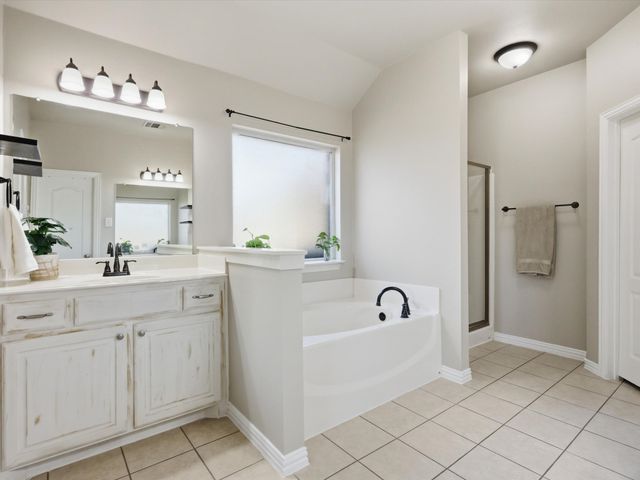 117 Dustin Drive, Fate, TX 75189