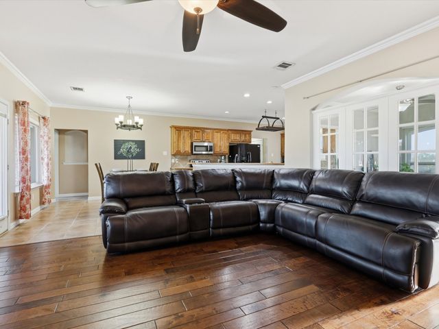 117 Dustin Drive, Fate, TX 75189