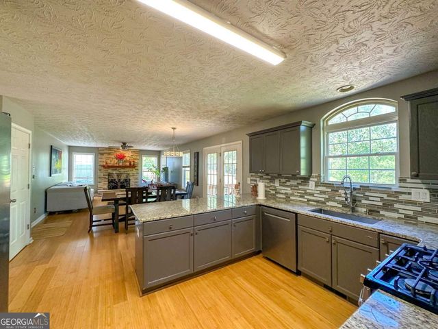 822 Madison View Lane, Lawrenceville, GA 30045