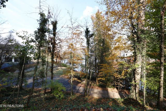 2353 Quiet Side Lane, Knoxville, TN 37920