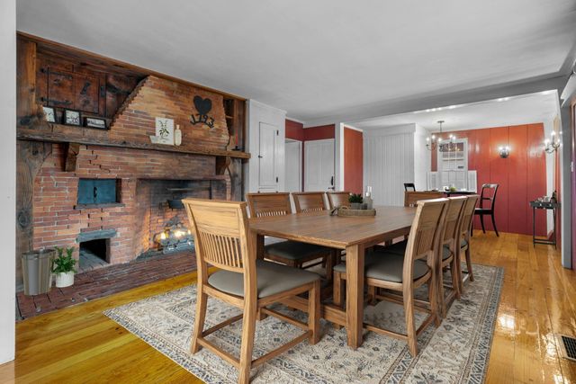 27 Old State Road, Epping, NH 03042