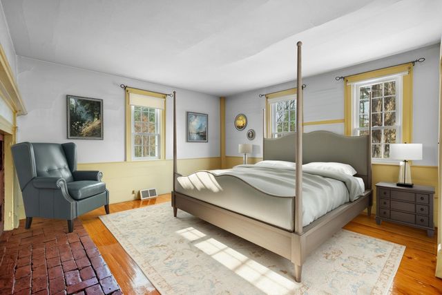 27 Old State Road, Epping, NH 03042