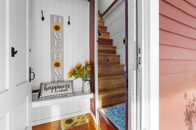 27 Old State Road, Epping, NH 03042